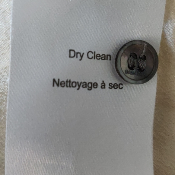 Aritzia Silk and cotton blouse - Picture 5 of 6